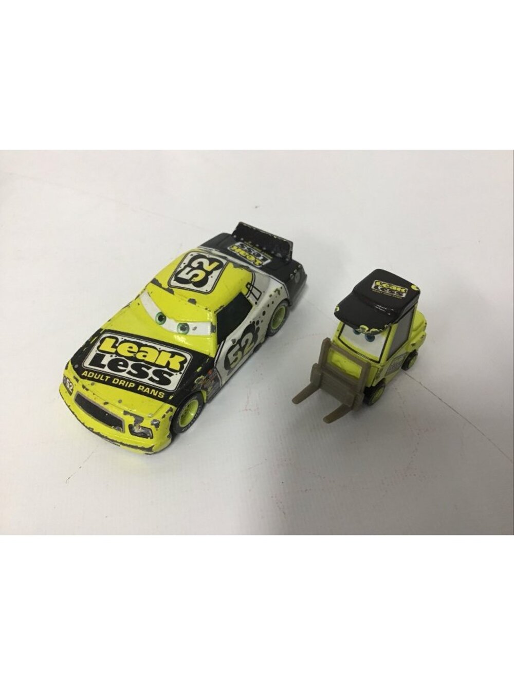 Disney Pixar Cars Team Leak Less 52 Claude Scruggs & Pitty